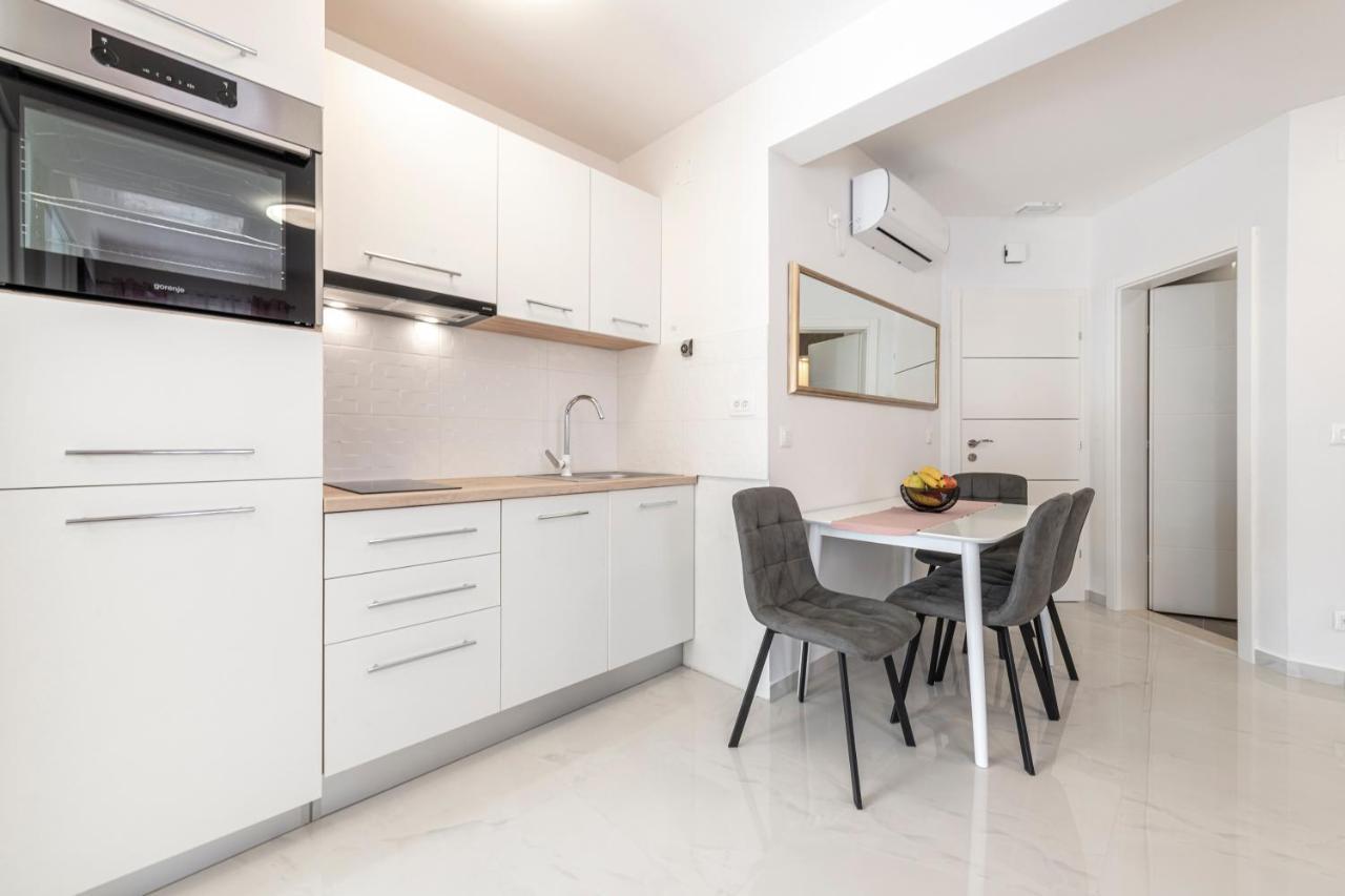Apartments Kiki Млини Экстерьер фото