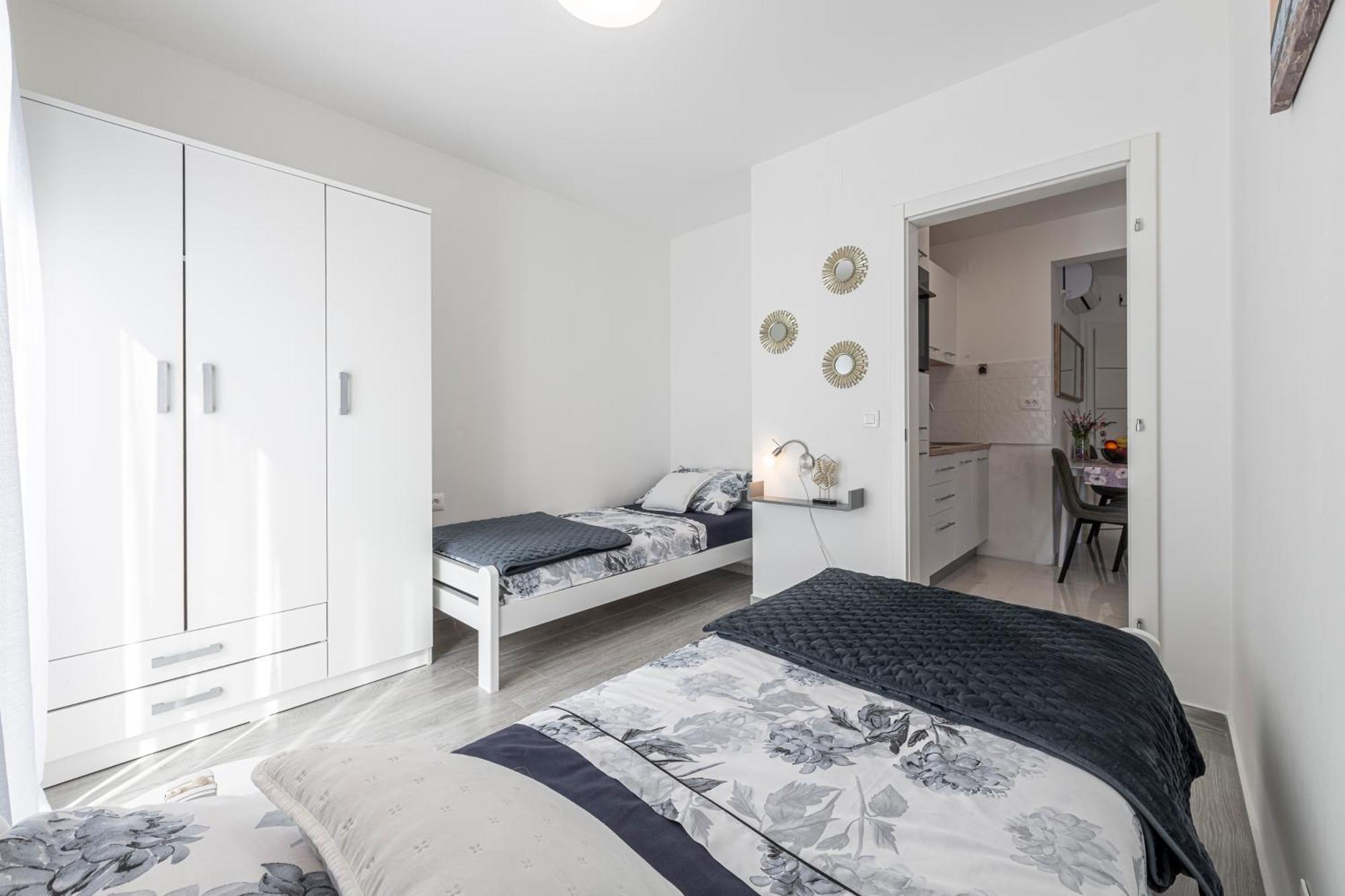Apartments Kiki Млини Экстерьер фото